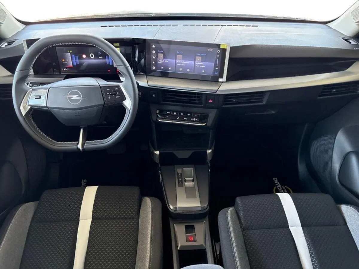 Opel Frontera nuova a Lecco (9)