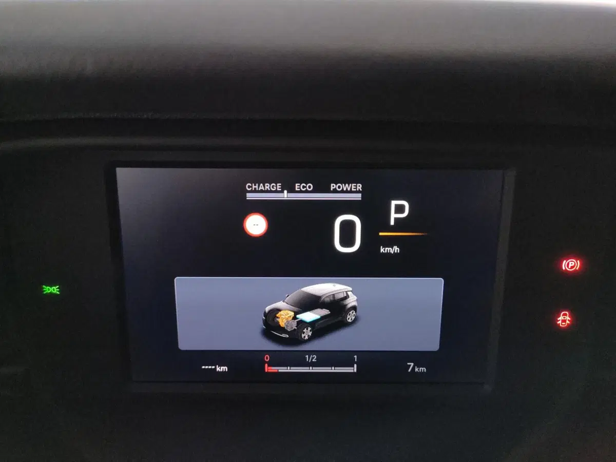Jeep Avenger nuova a Macerata (18)