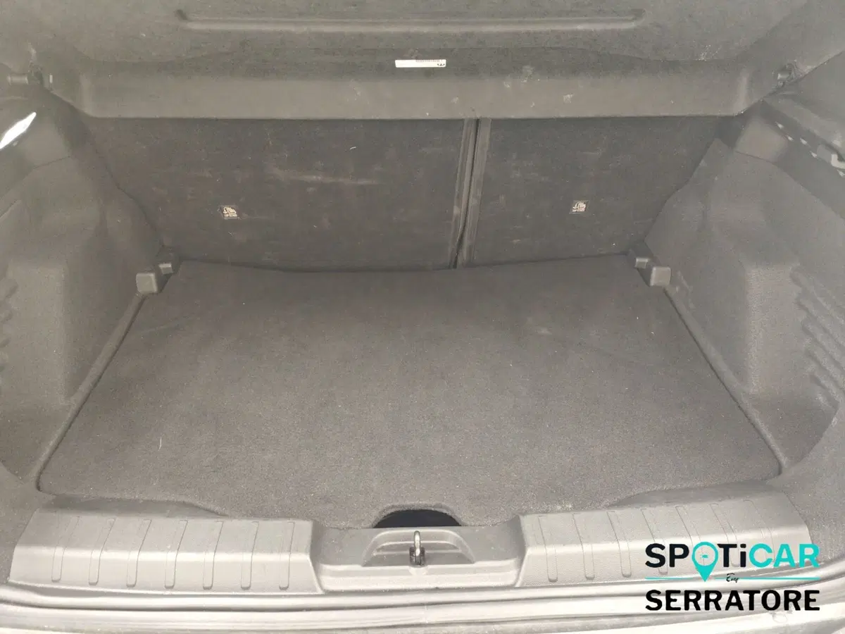 Jeep Avenger usata a Como (17)