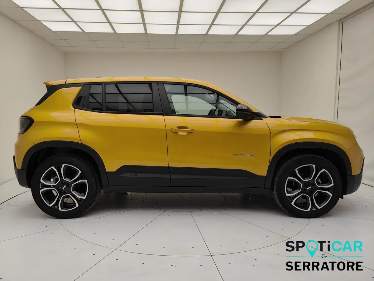 Jeep Avenger usata a Como (19)