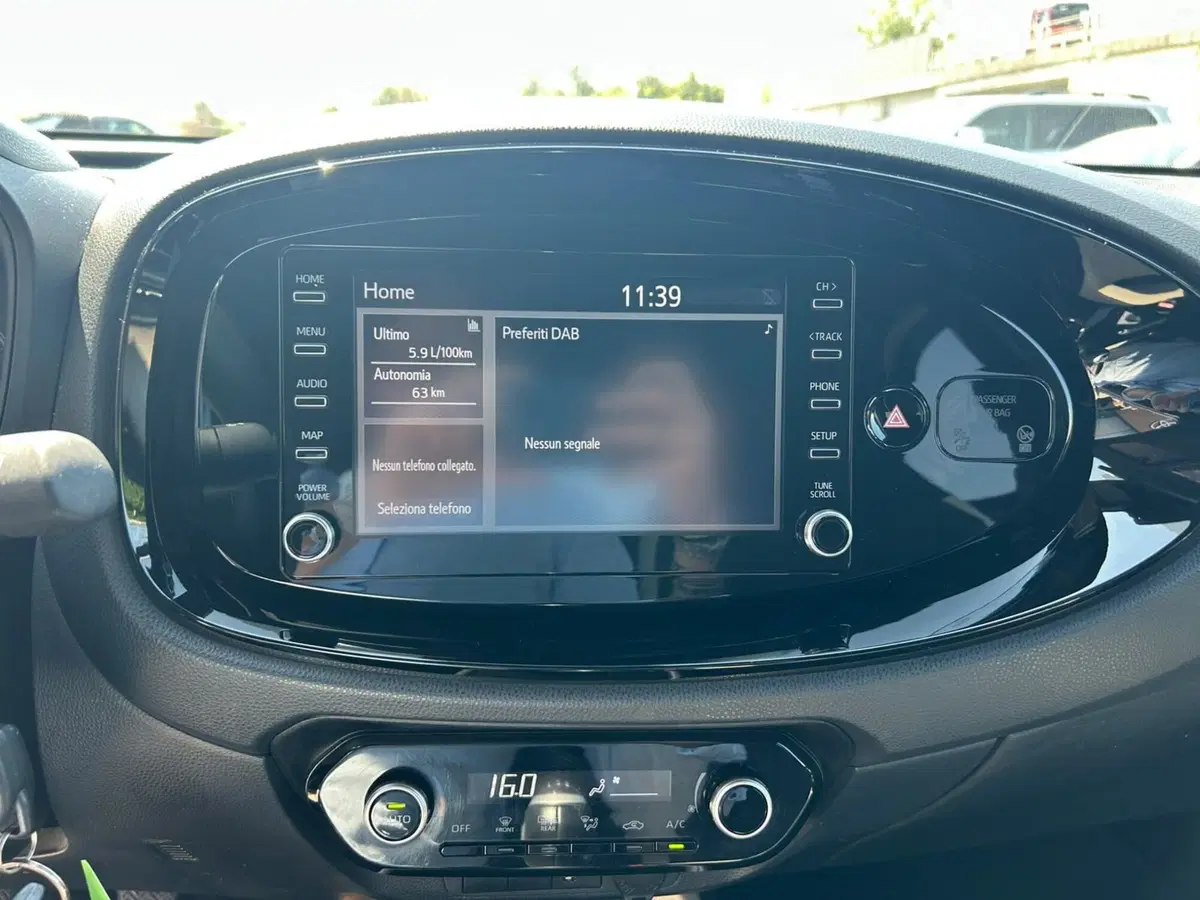Toyota Aygo X usata a Piacenza (17)