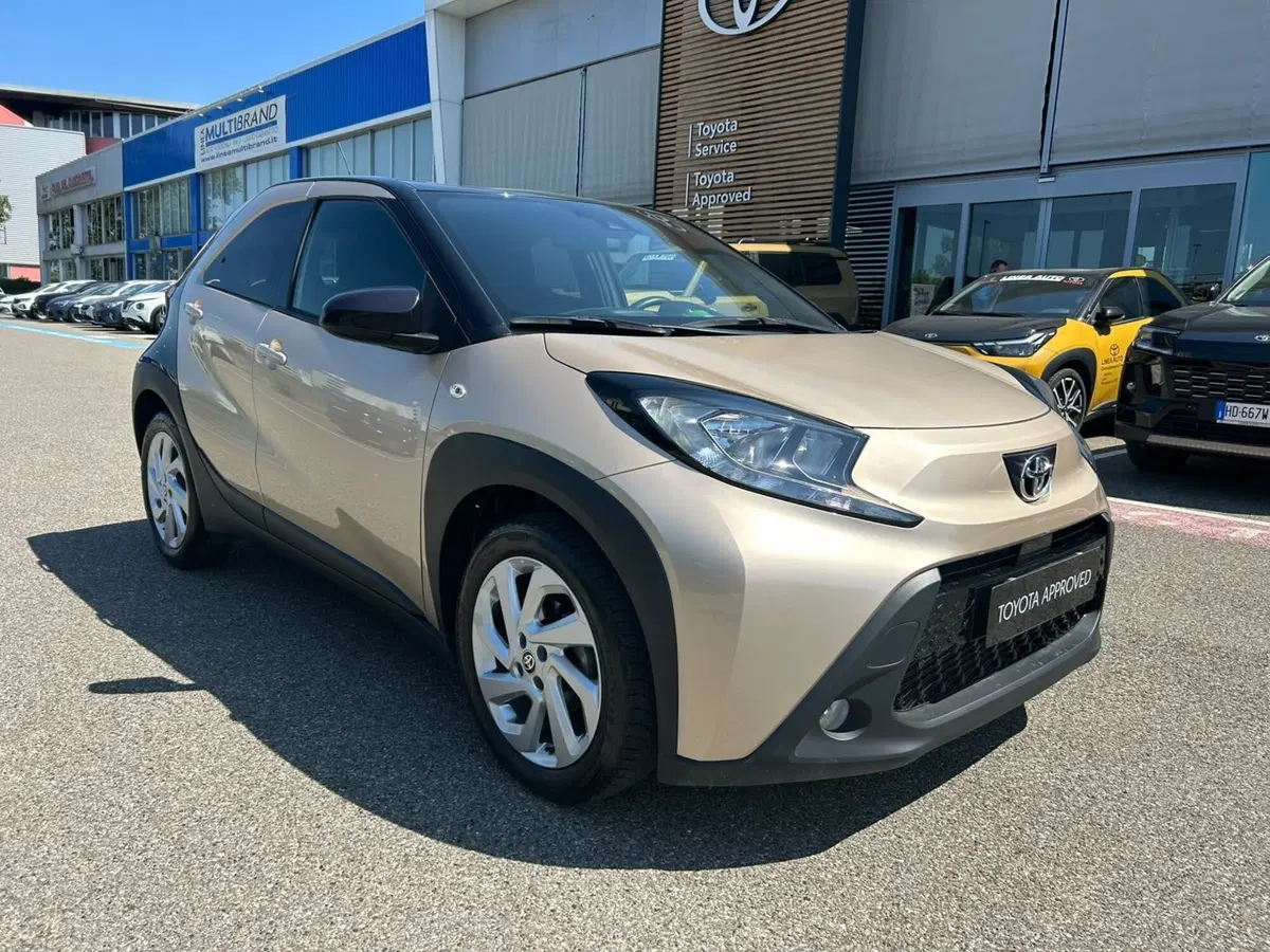 Toyota Aygo X usata a Piacenza (9)