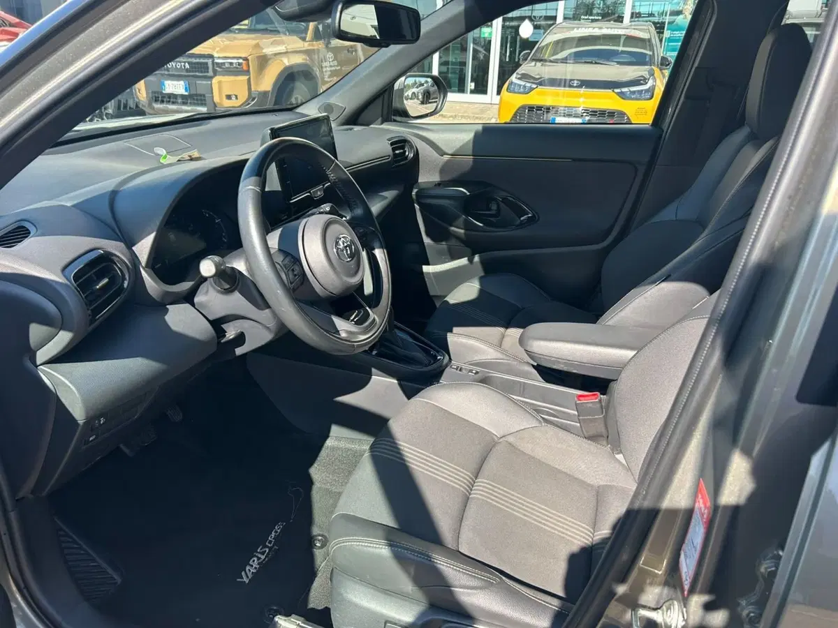 Toyota Yaris Cross usata a Piacenza (10)