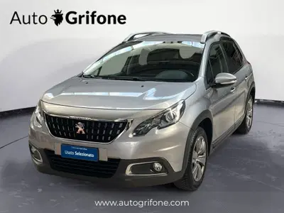 Peugeot 2008 Turbo 110 S&amp;S Allure del 2019 usata a Modena