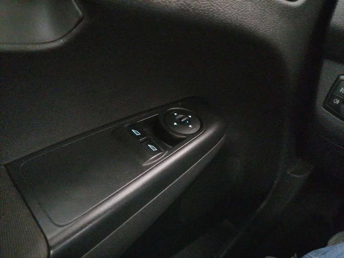 Ford Transit Courier usata a Roma (20)