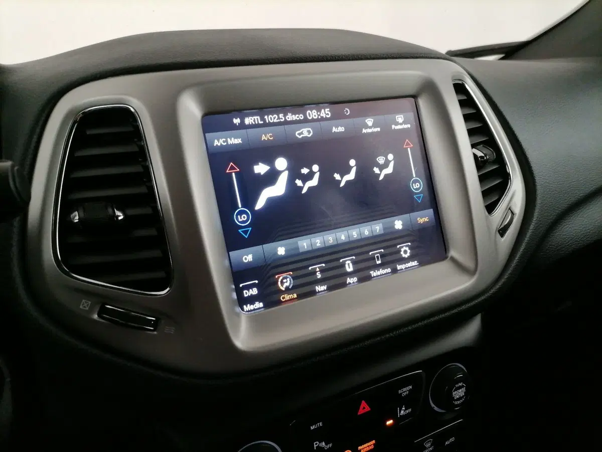 Jeep Compass usata a Roma (17)