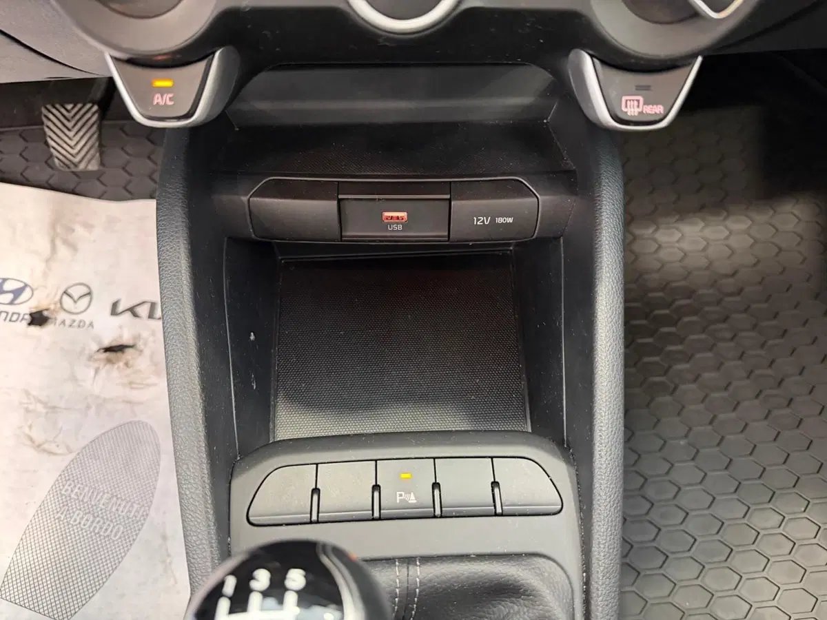 Kia Stonic usata a Napoli (16)
