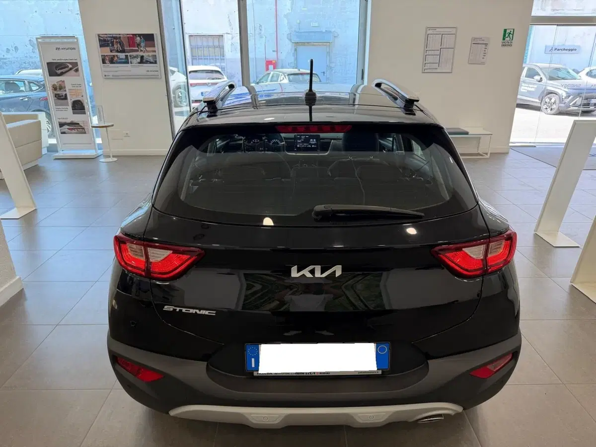 Kia Stonic usata a Napoli (6)