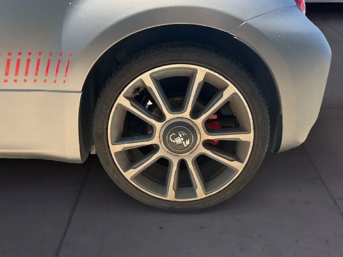 Abarth 595 Cabrio usata a Torino (7)