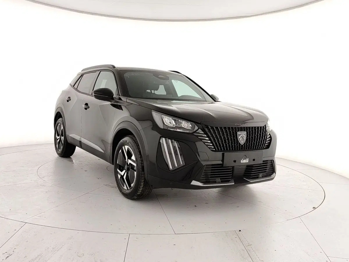 Peugeot 2008 nuova a Caserta
