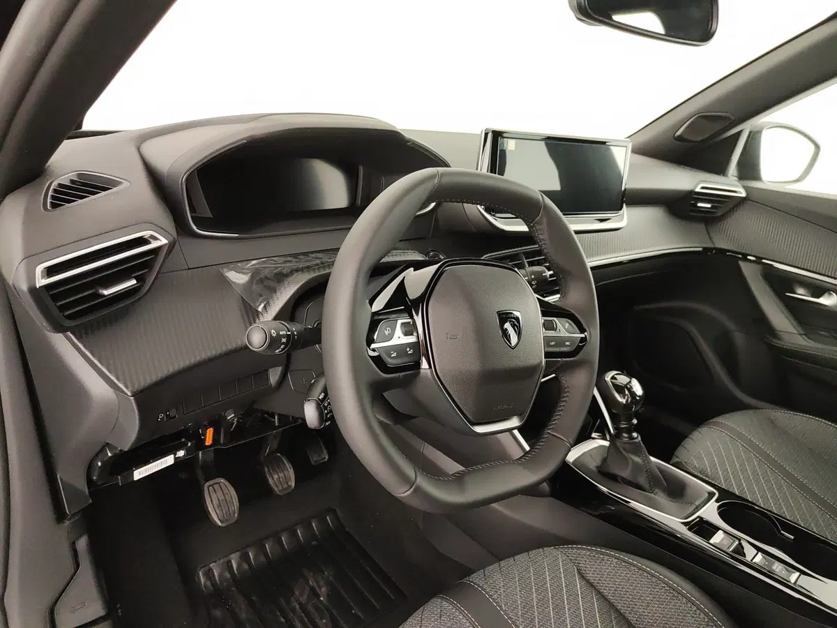 Peugeot 2008 nuova a Caserta (20)