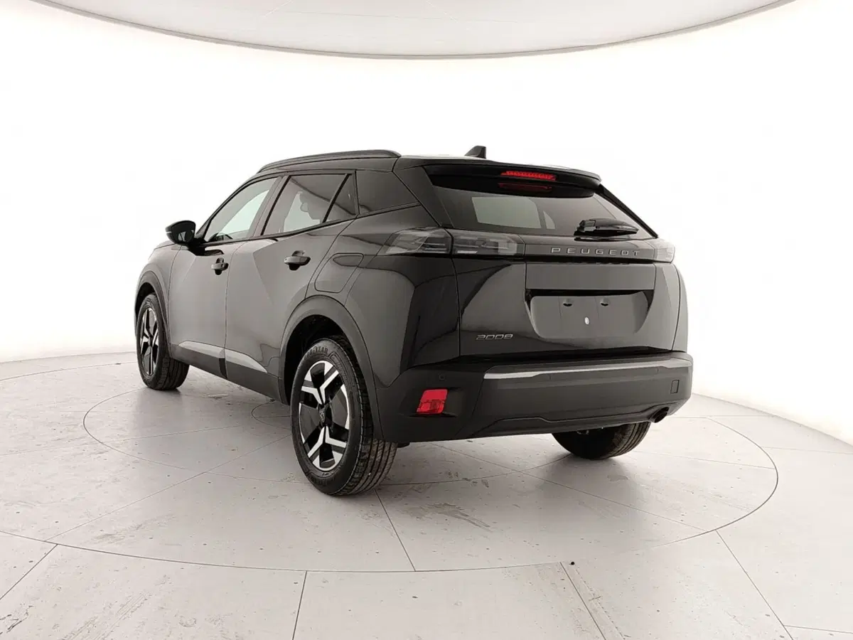 Peugeot 2008 nuova a Caserta (4)