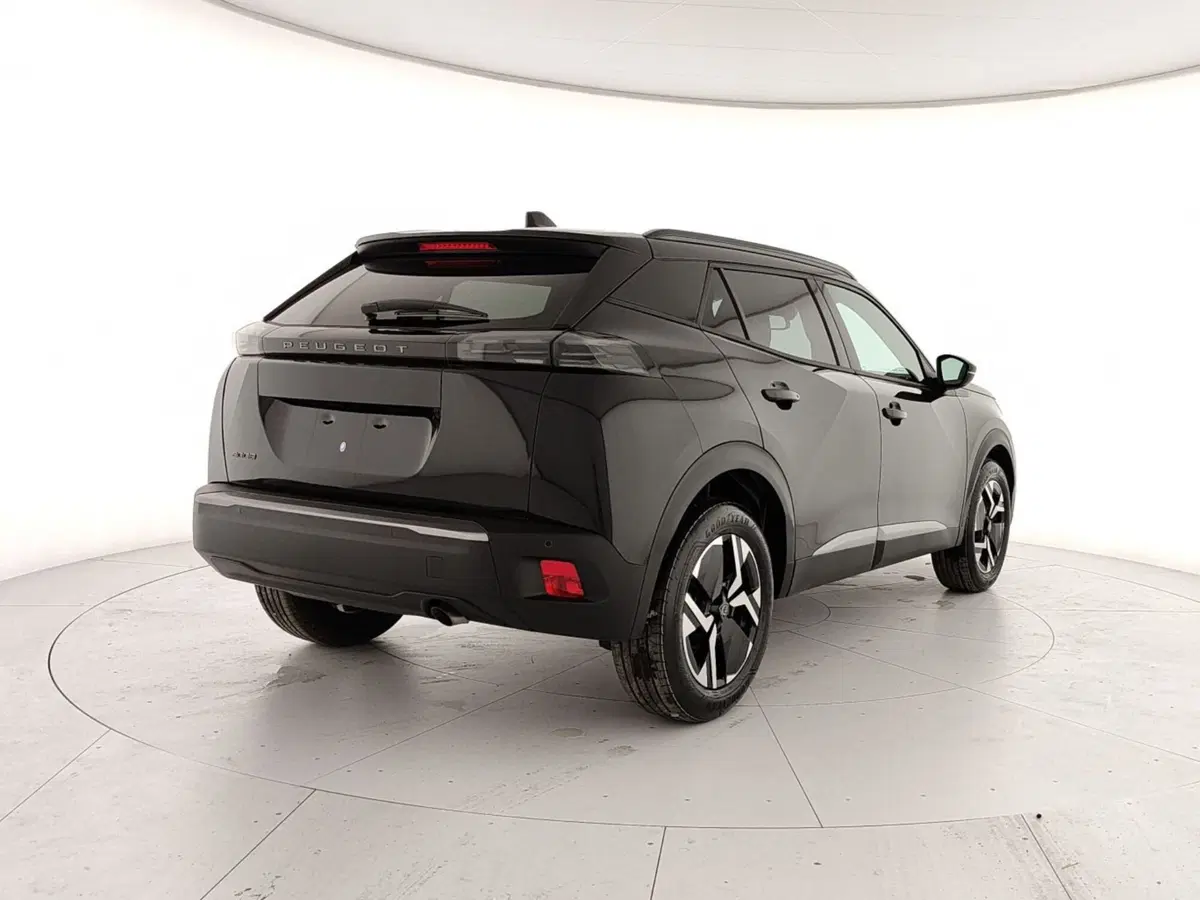 Peugeot 2008 nuova a Caserta (6)