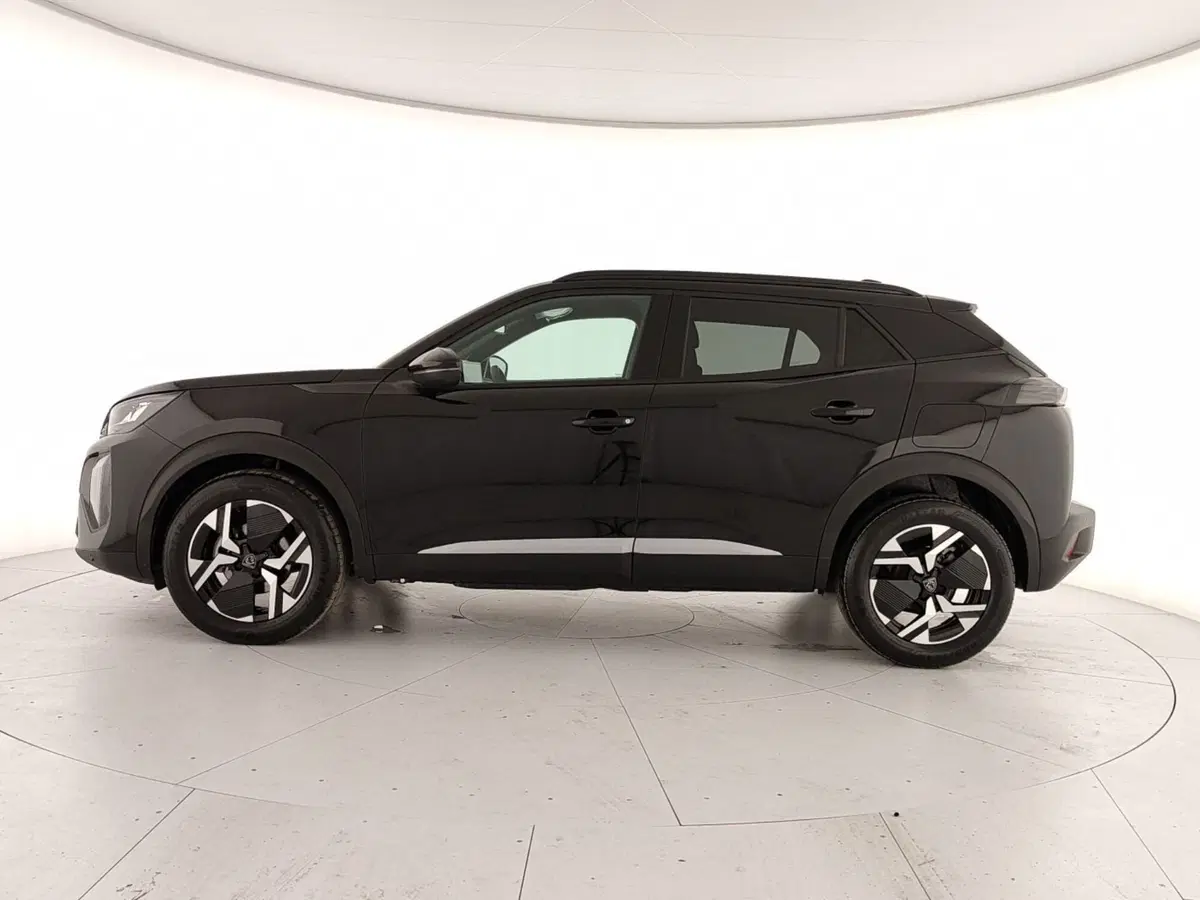 Peugeot 2008 nuova a Caserta (8)