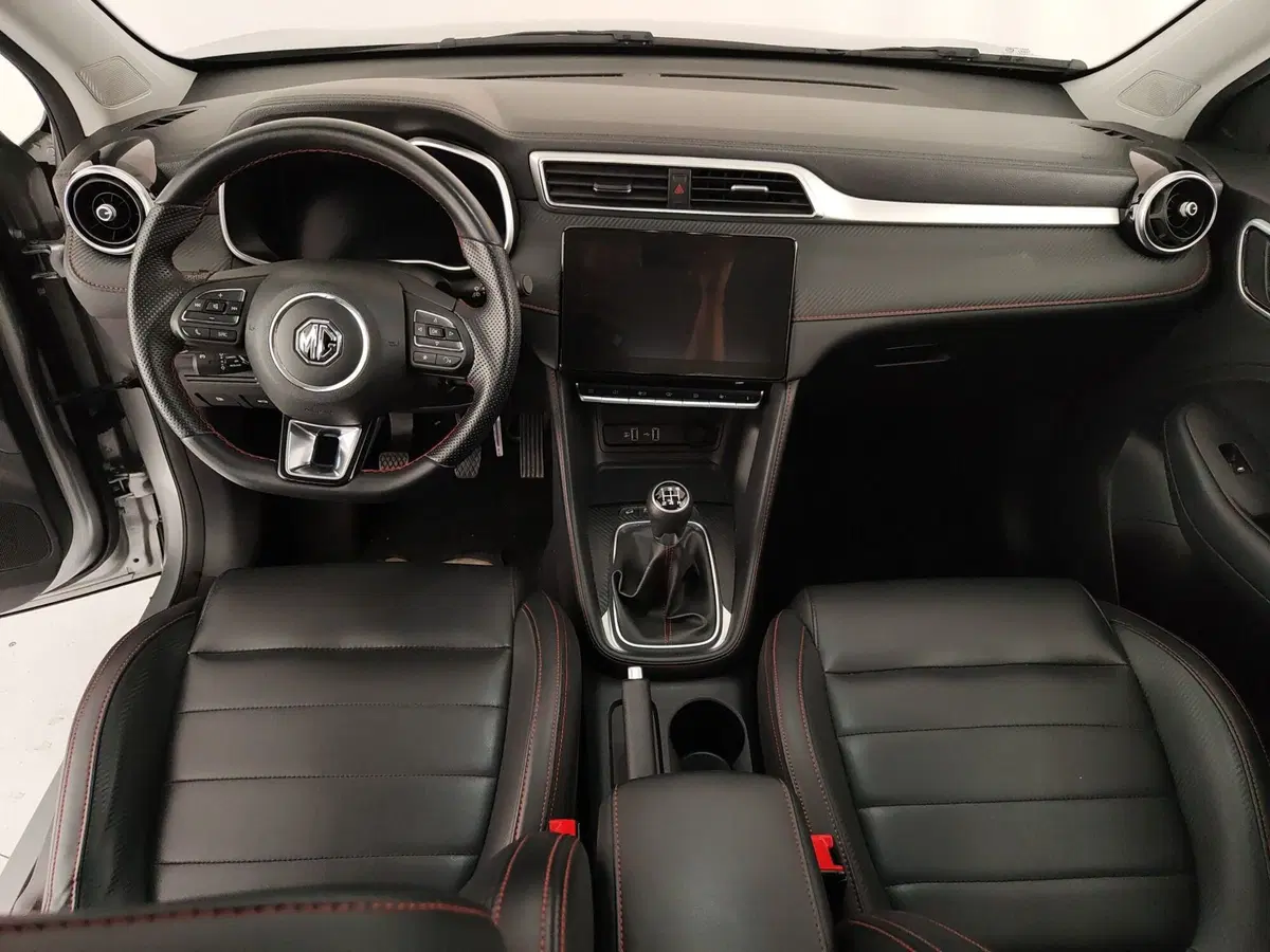 Mg ZS usata a Caserta (16)