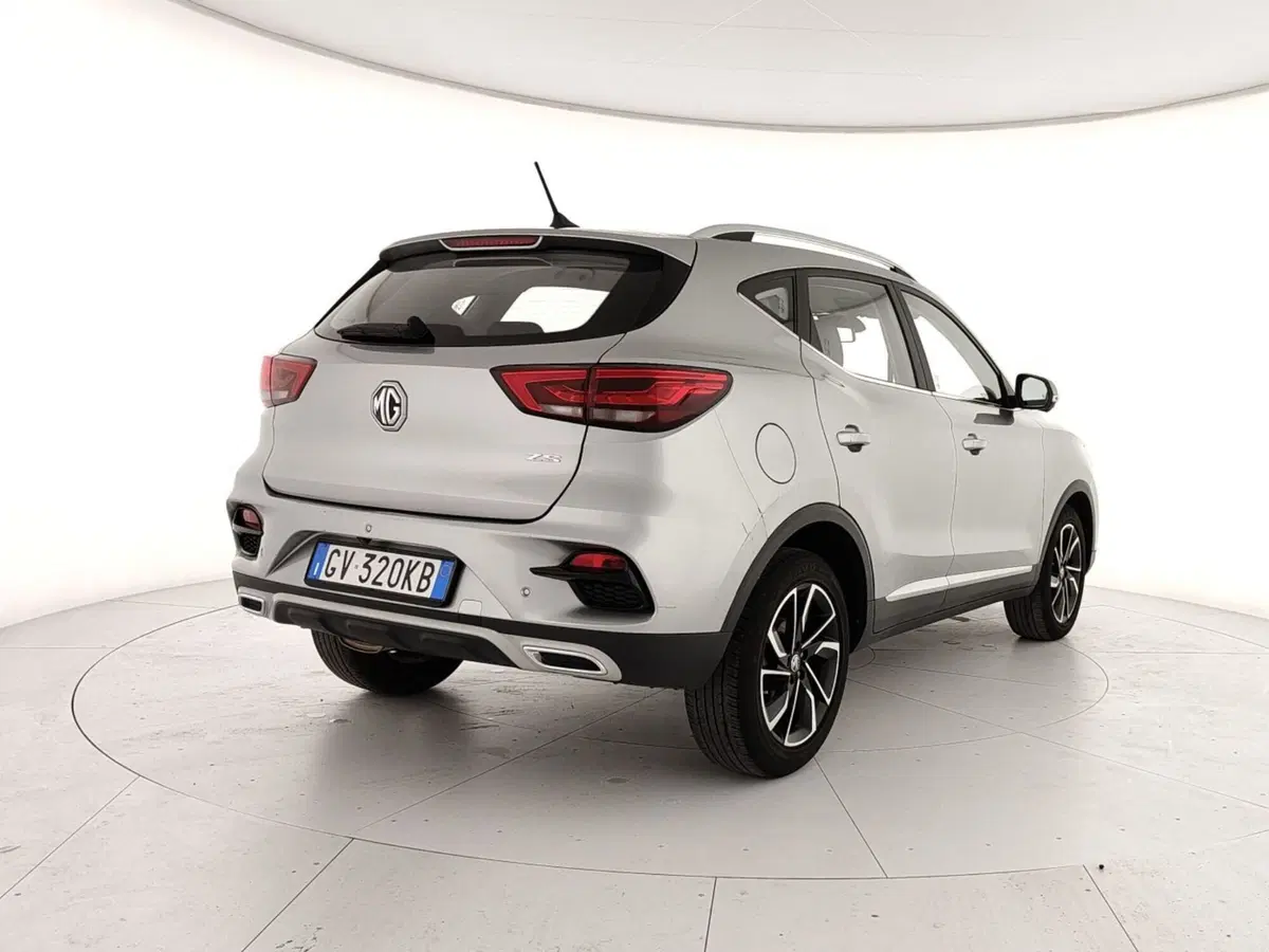Mg ZS usata a Caserta (6)