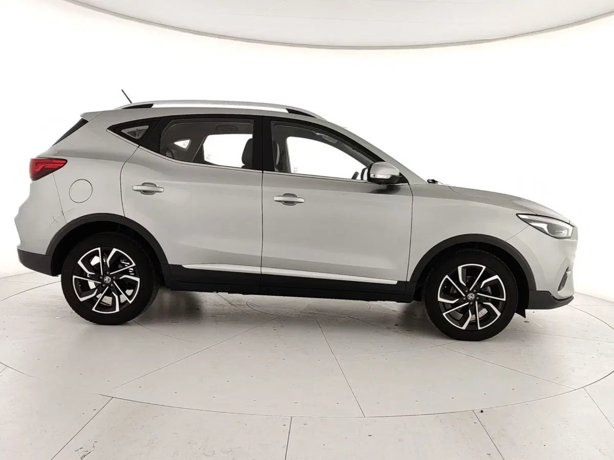 Mg ZS usata a Caserta (7)