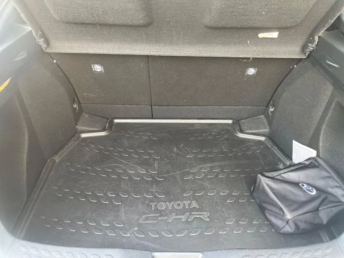 Toyota Toyota C-HR usata a Ragusa (6)