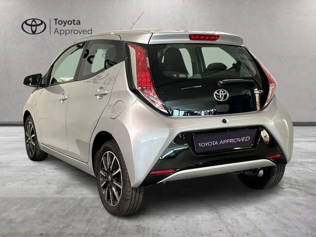 Toyota Aygo usata a Milano (6)