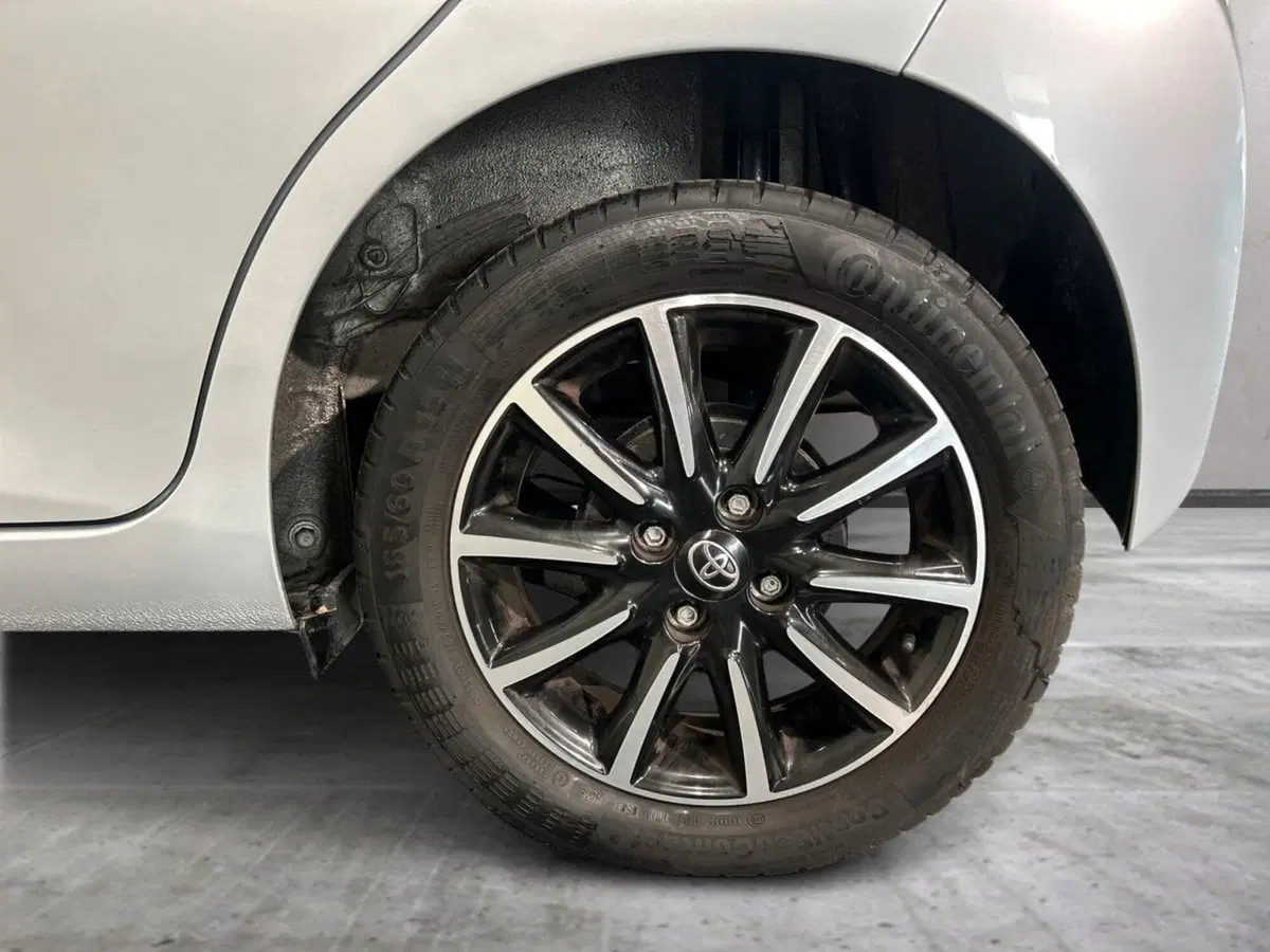 Toyota Aygo usata a Milano (8)