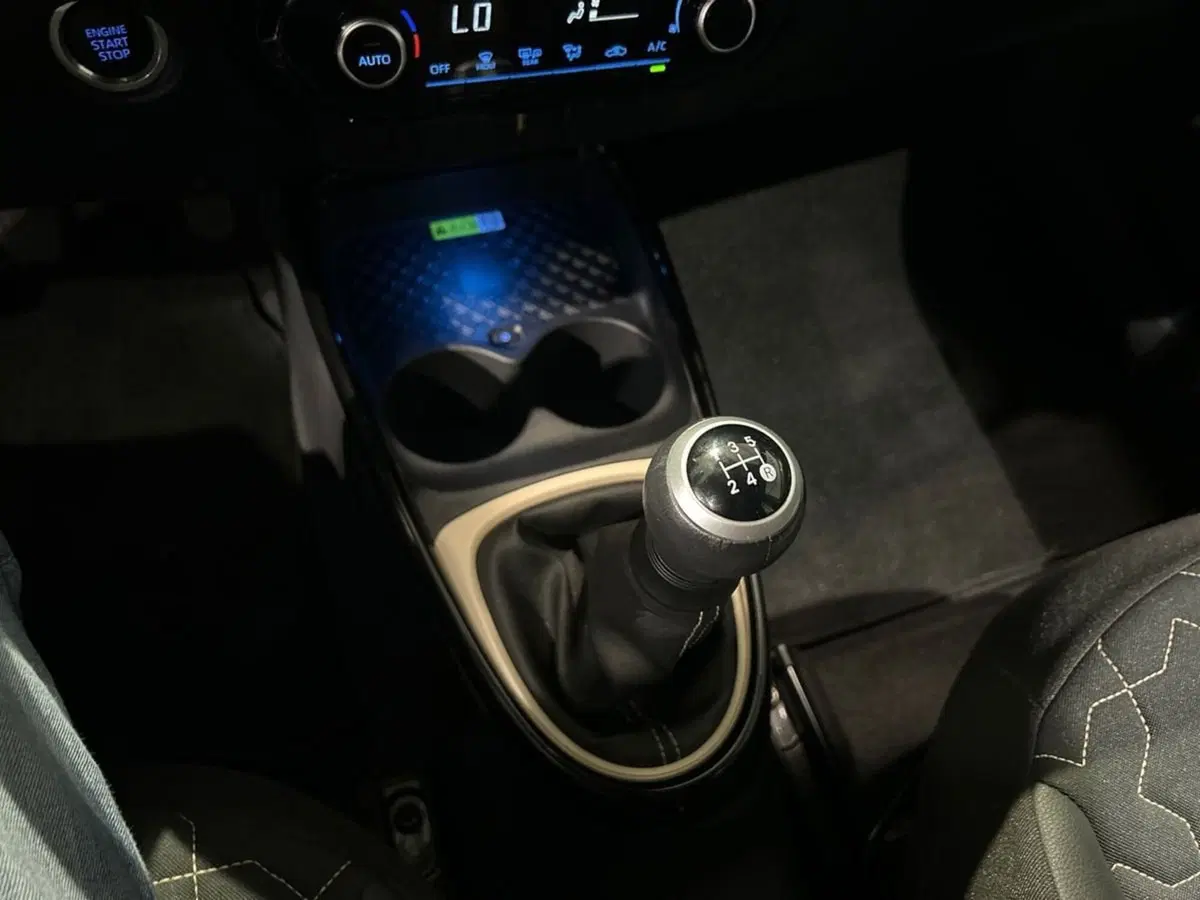 Toyota Aygo X usata a Milano (14)