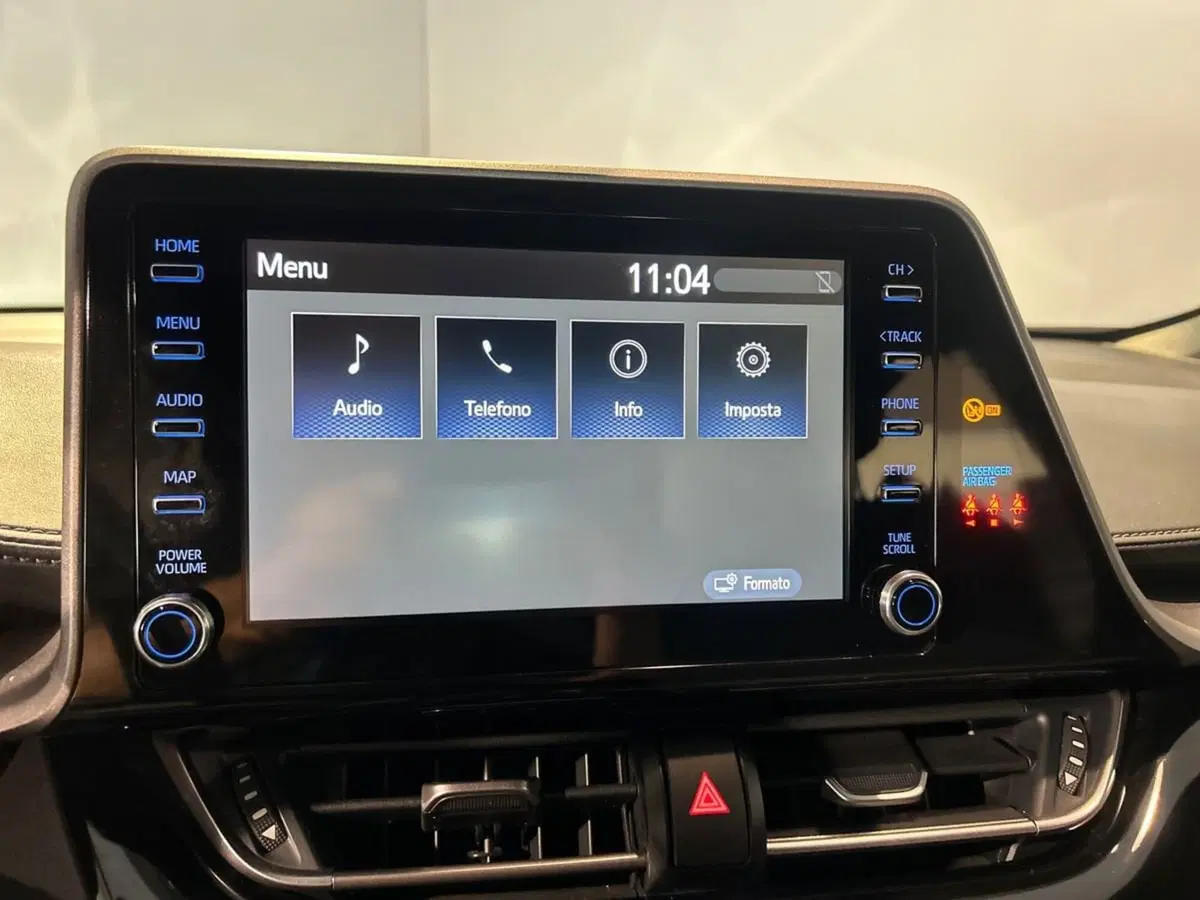Toyota Toyota C-HR usata a Milano (11)