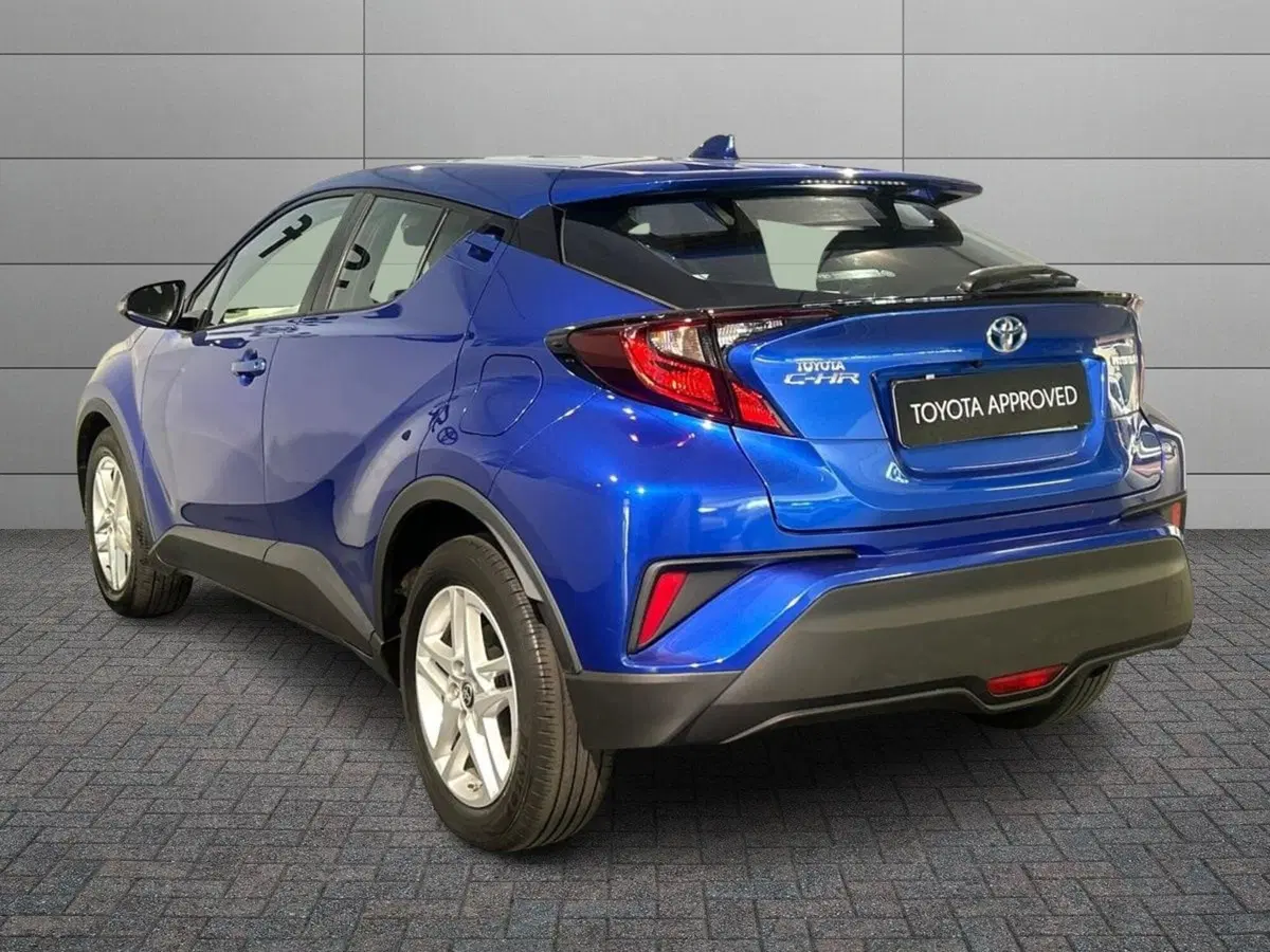 Toyota Toyota C-HR usata a Milano (6)