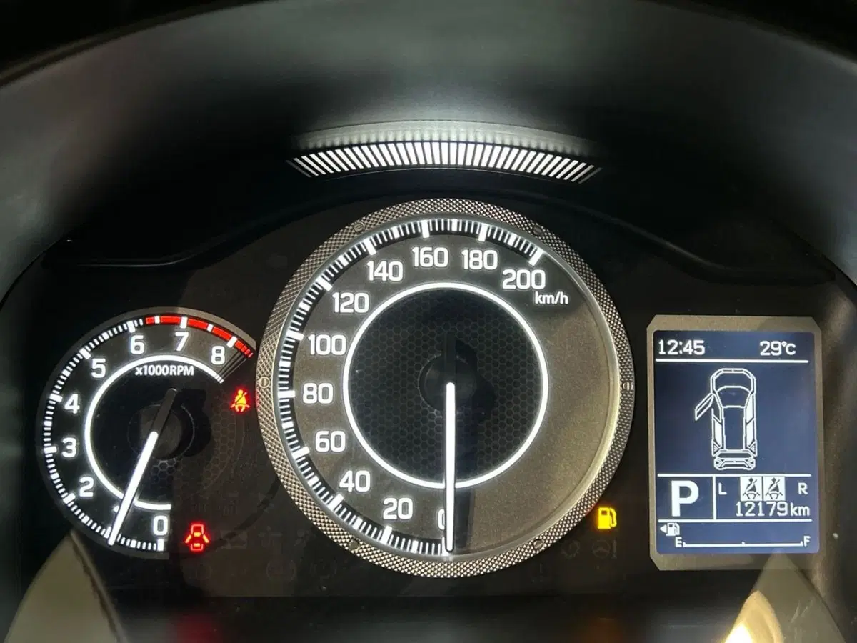 Suzuki Ignis usata a Milano (9)