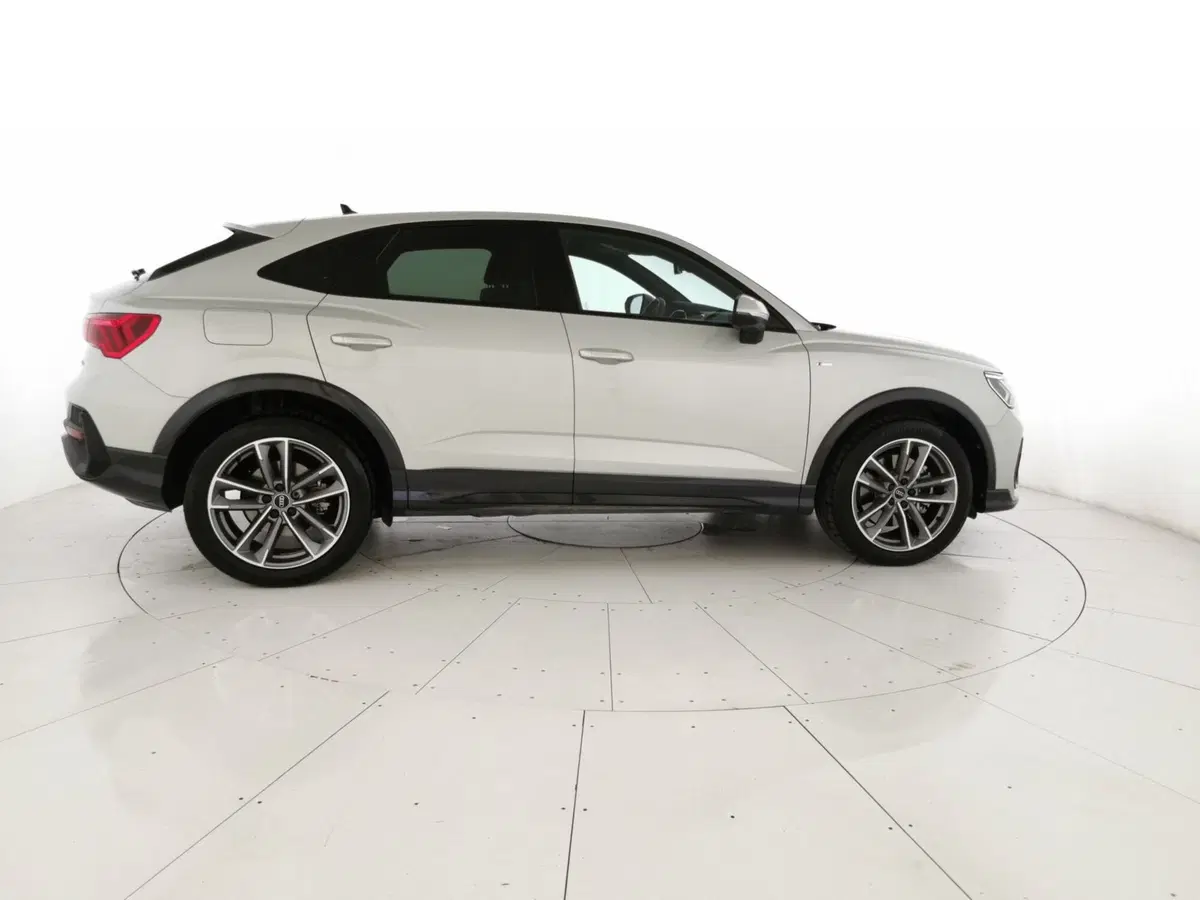 Audi Q3 Sportback usata a Chieti (4)