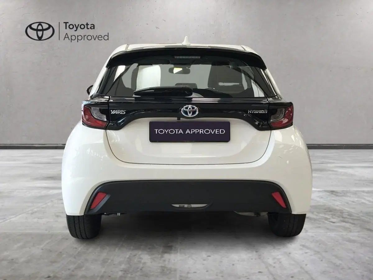 Toyota Yaris usata a Roma (12)