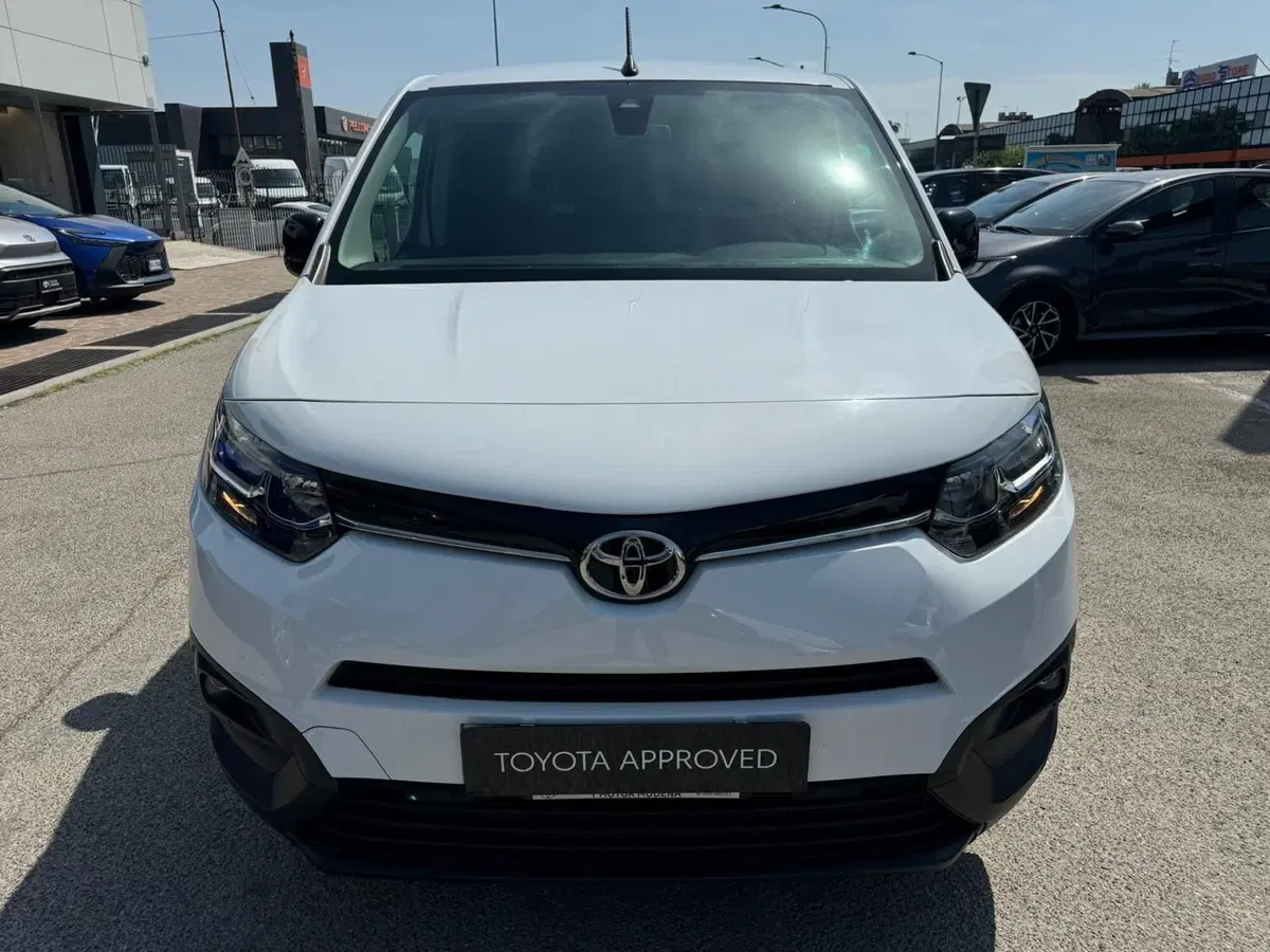 Toyota Proace City Verso usata a Modena (3)