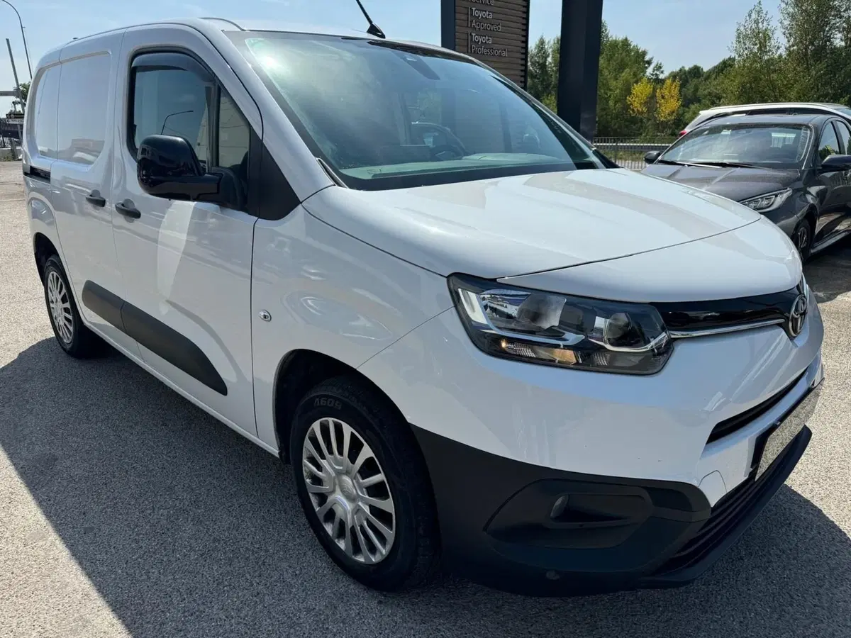 Toyota Proace City Verso usata a Modena (4)