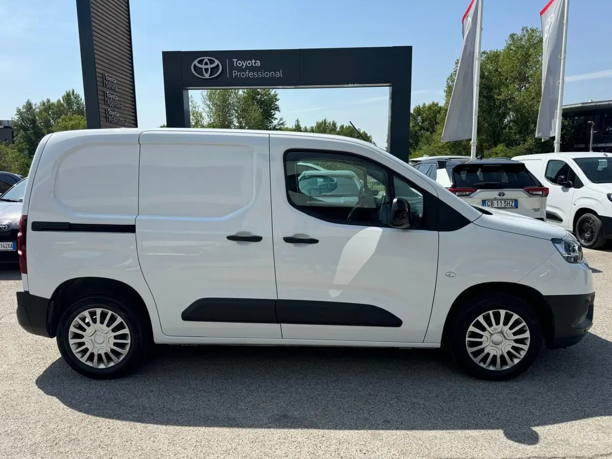 Toyota Proace City Verso usata a Modena (5)