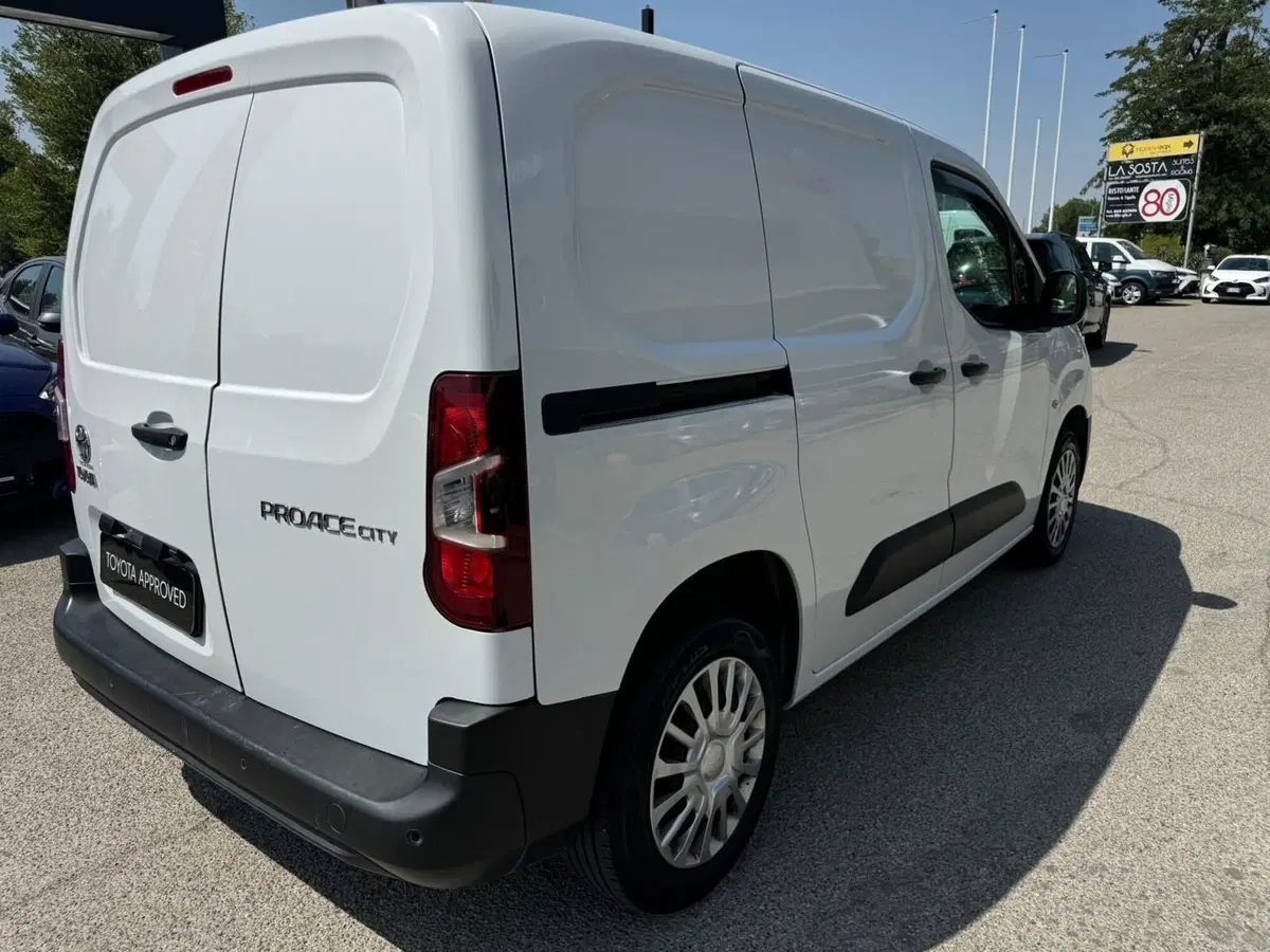 Toyota Proace City Verso usata a Modena (6)