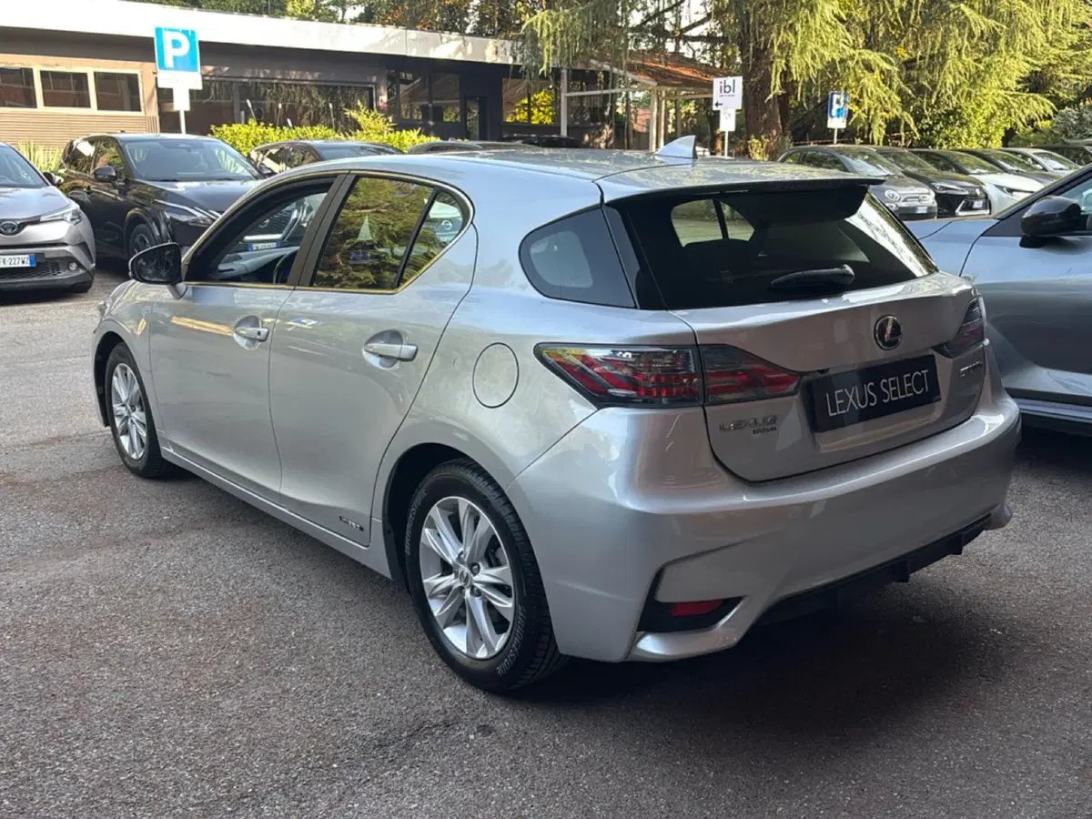 Lexus CT usata a Bologna (5)