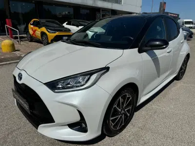 Toyota Yaris 1.5 Hybrid 5 porte Style del 2022 usata a Modena
