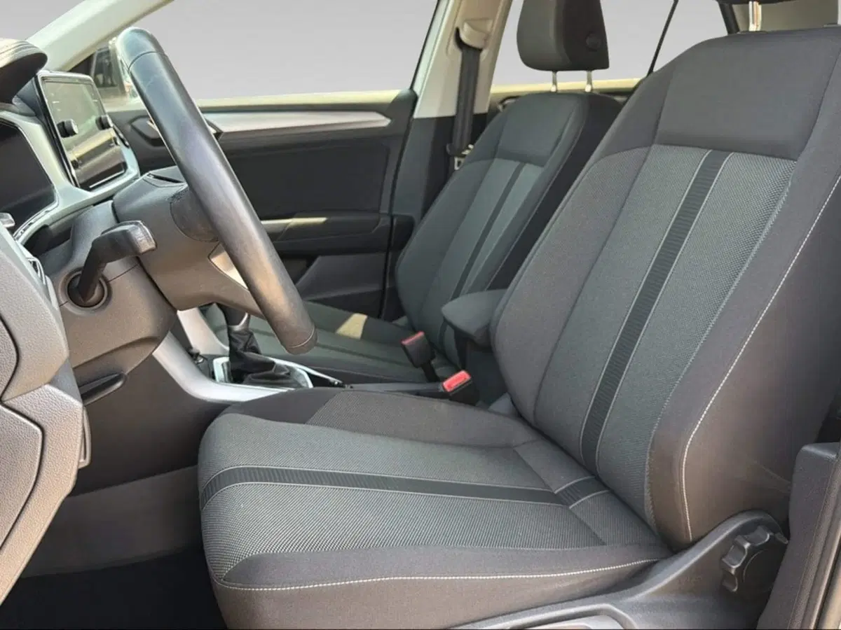 Volkswagen T-Roc usata a Livorno (10)