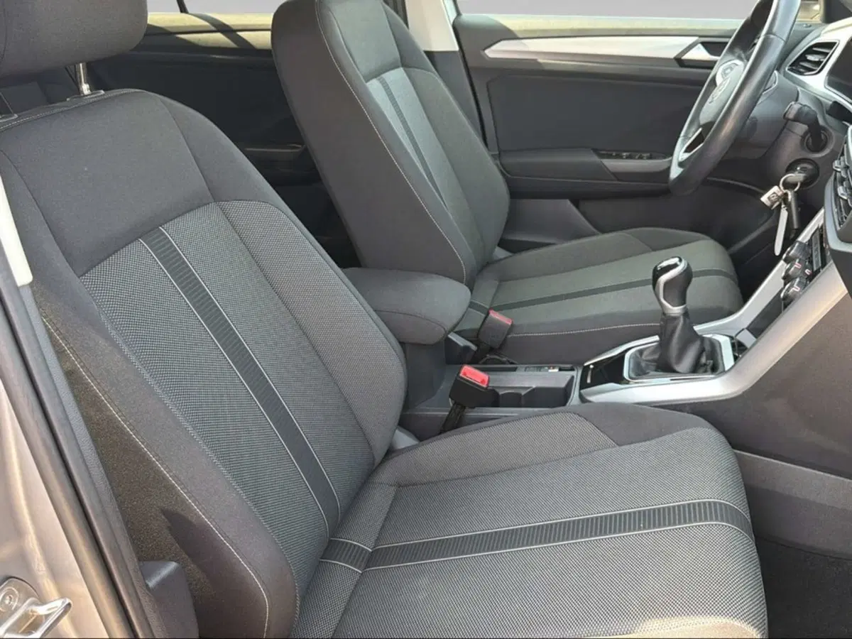 Volkswagen T-Roc usata a Livorno (12)