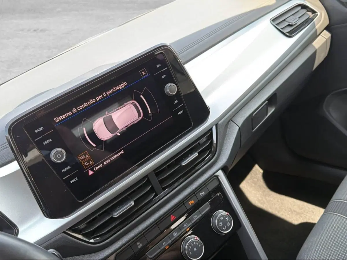 Volkswagen T-Roc usata a Livorno (14)