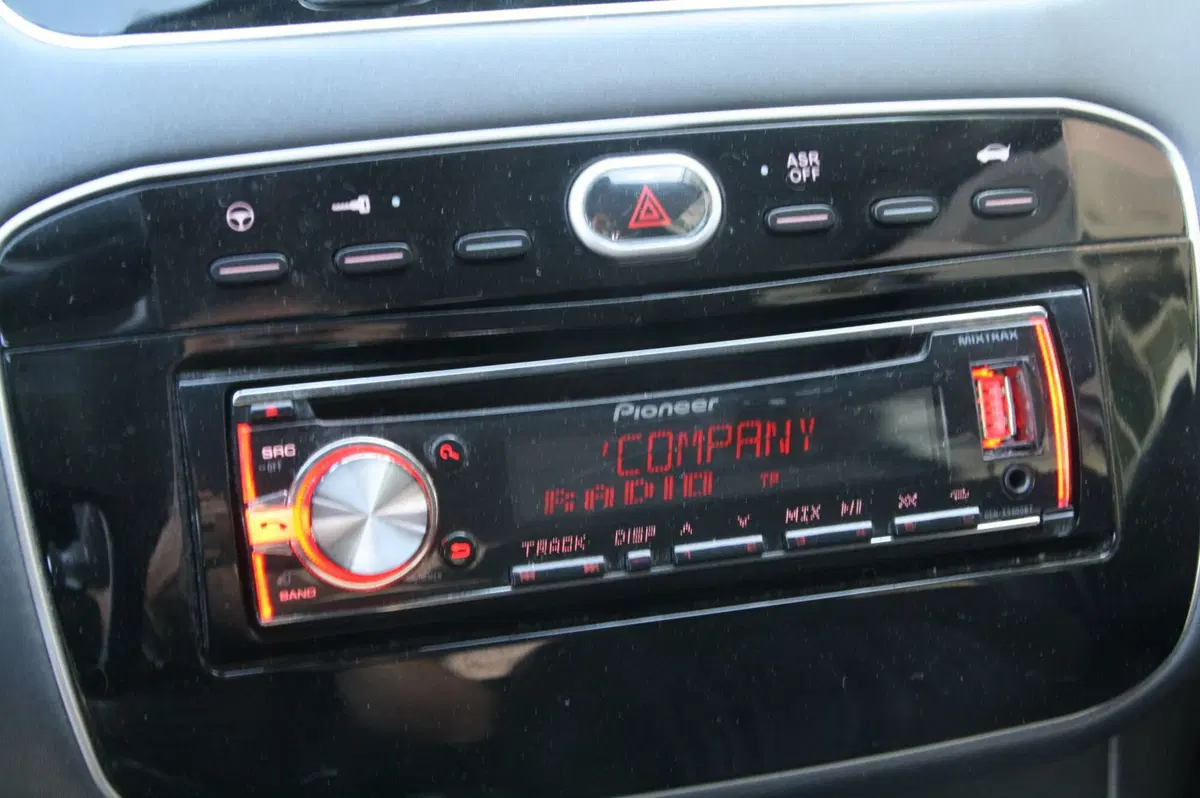 Fiat Grande Punto usata a Pordenone (13)
