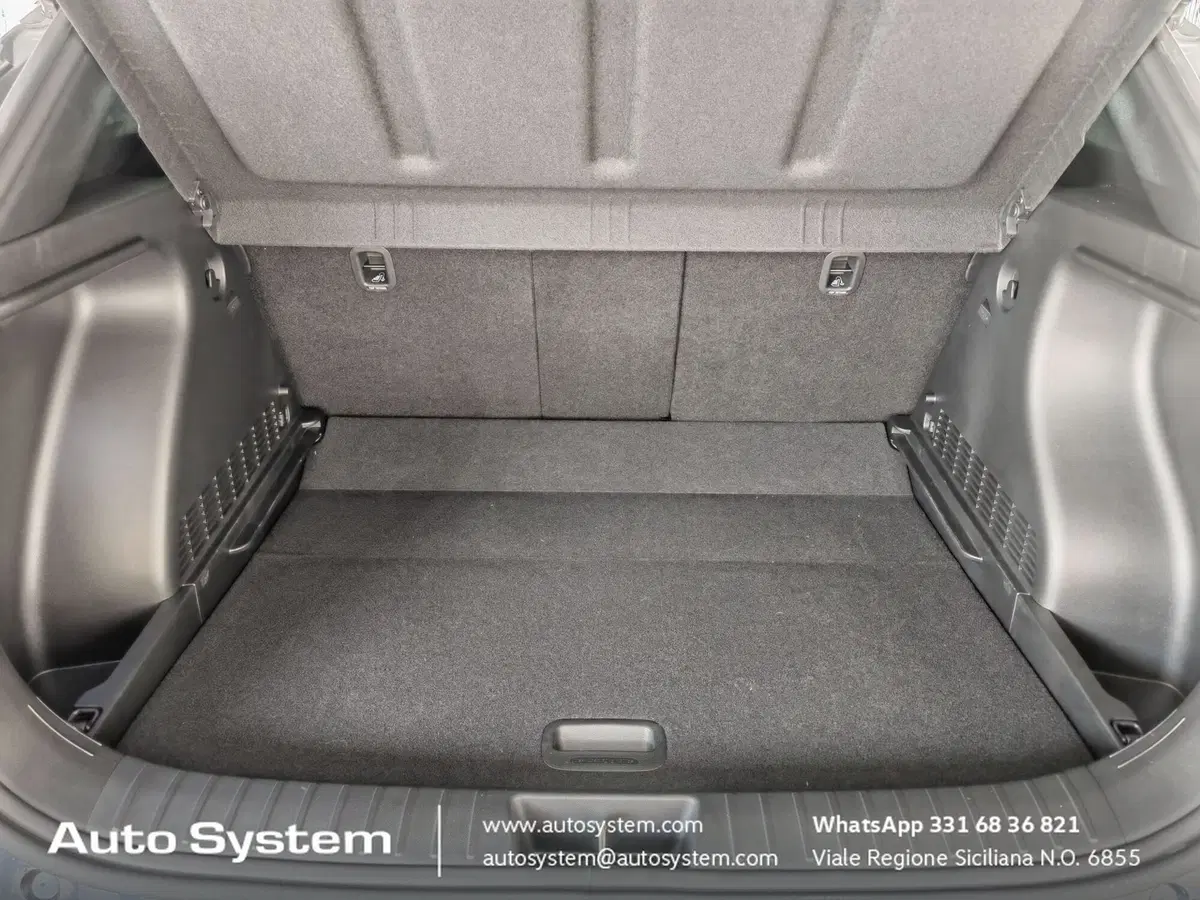 Hyundai Kona nuova a Palermo (19)