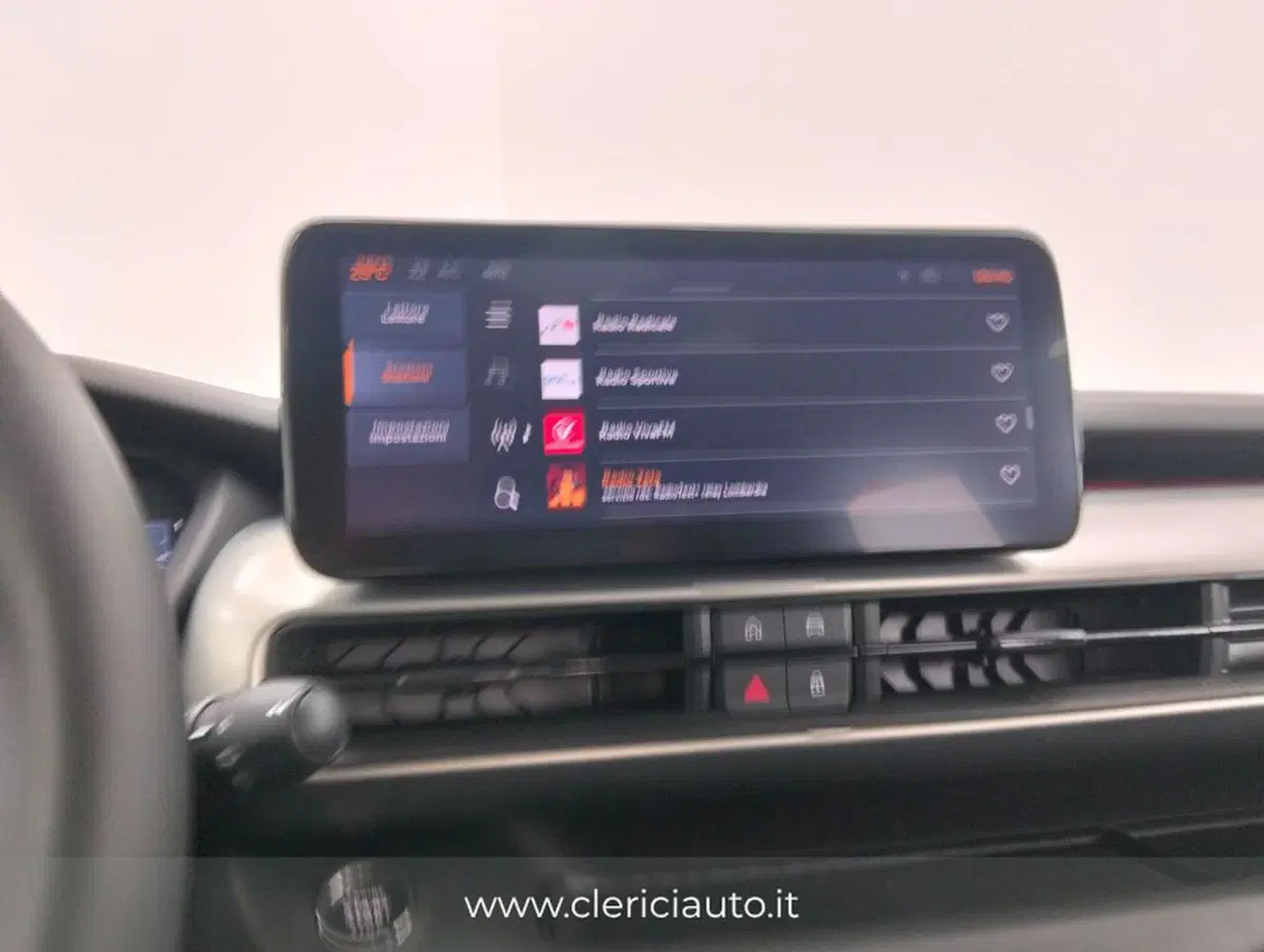 Jeep Avenger usata a Como (13)