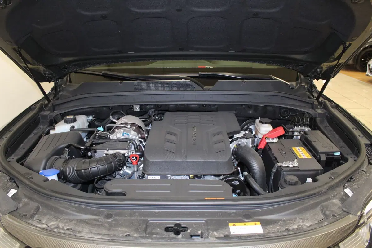 Ssangyong Rexton Sports nuova a Torino (5)