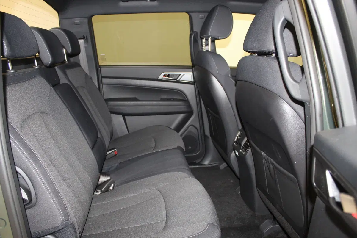 Ssangyong Rexton Sports nuova a Torino (7)