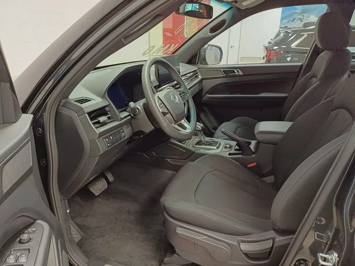 Ssangyong Rexton Sports nuova a Torino (12)