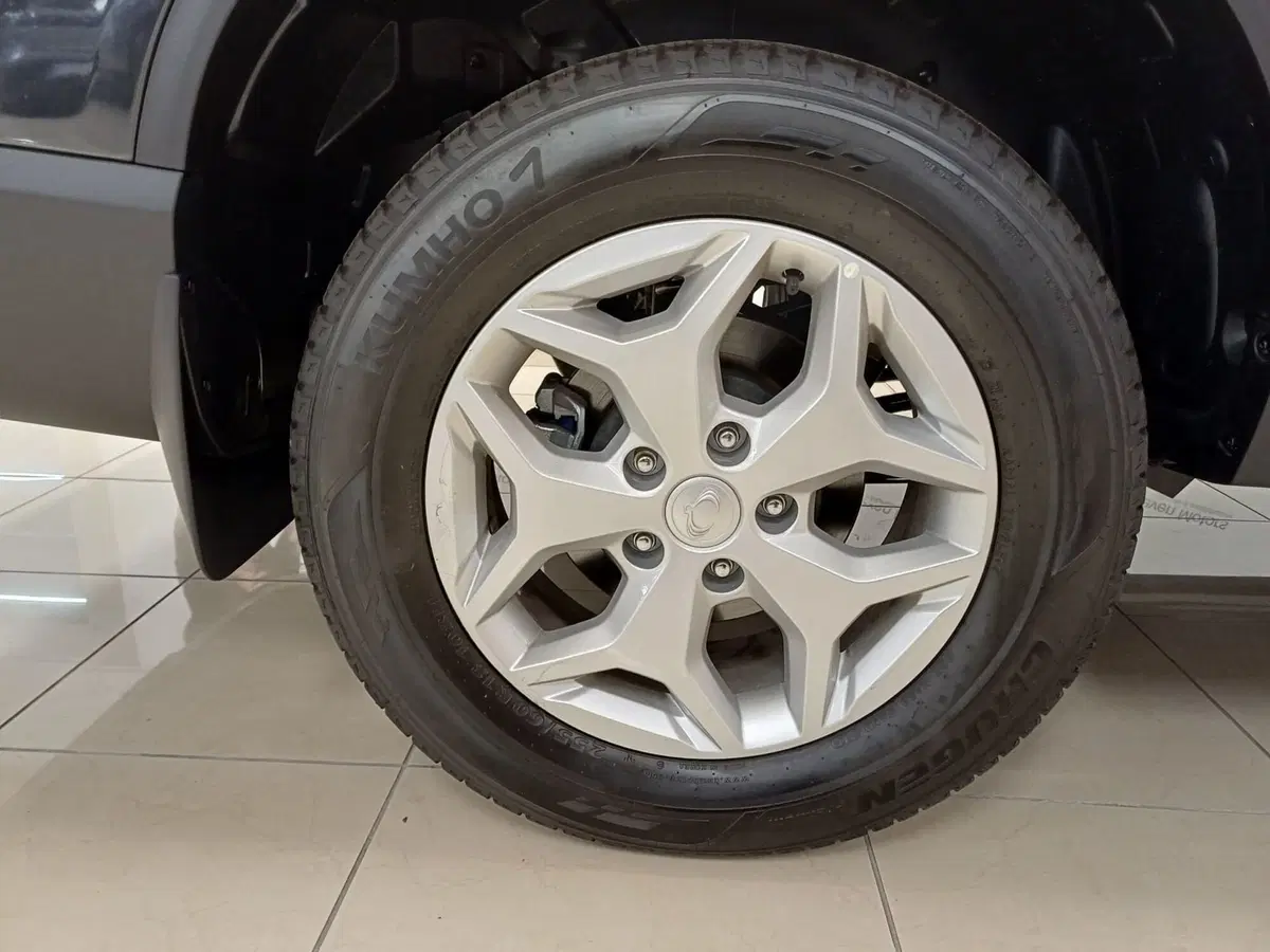 Ssangyong Rexton Sports nuova a Torino (5)