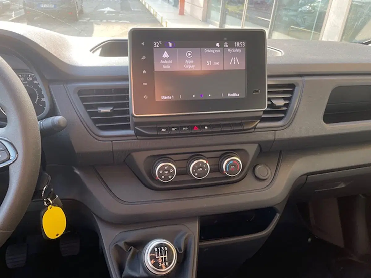 Renault Trafic Furgone usata a Parma (5)