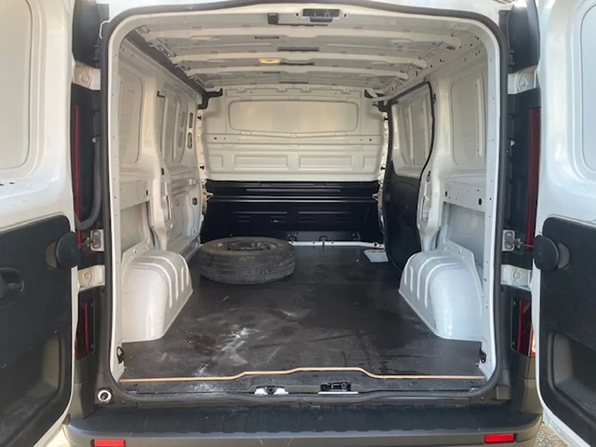Renault Trafic Furgone usata a Parma (7)