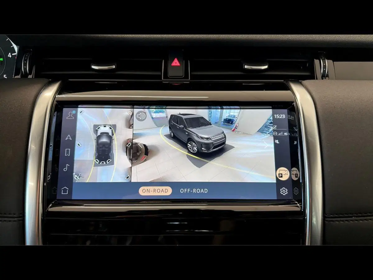 Land Rover Discovery Sport usata a Varese (12)