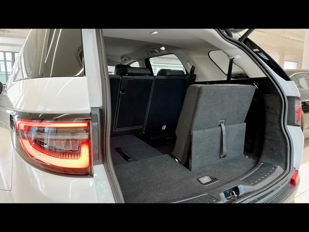 Land Rover Discovery Sport usata a Varese (15)